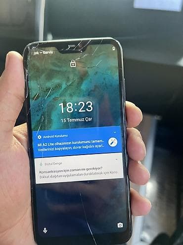 Xiaomi Mi A2 Lite, 
 Qırıq