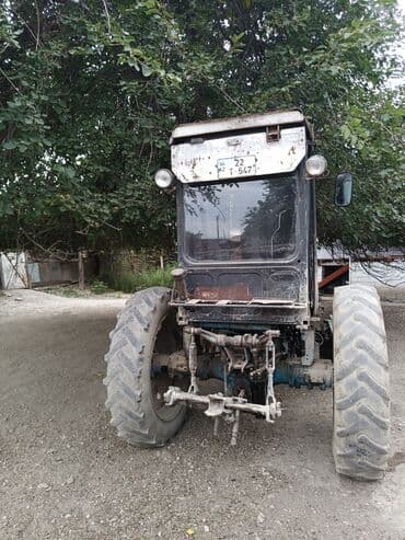 belarus traktor: Kənd təsərrüfatı işləri üçün nəzərdə tutulmuş traktordur. Maşının — 3