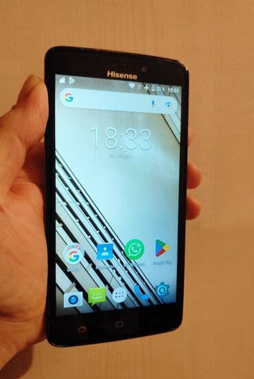 Telefon. Hisense. Whatsapp isledir. Qiymət sondur barter yoxdur