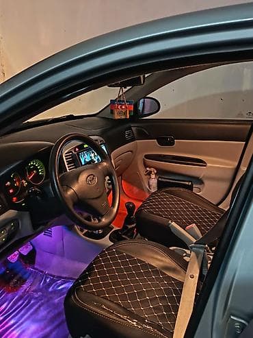 Su nəqliyyatı: Hyundai Accent: 1.4 l | 2007 il Sedan — 3