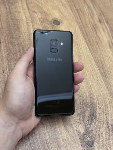 Honor: Samsung Galaxy A8 2018, 32 GB, rəng - Qara, Barmaq izi, Simsiz şarj, İki sim kartlı — 3