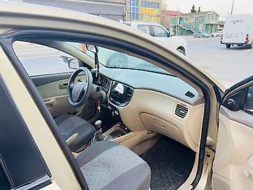 Автозапчасти: Kia Rio: 1.4 л | 2008 г. Седан — 4