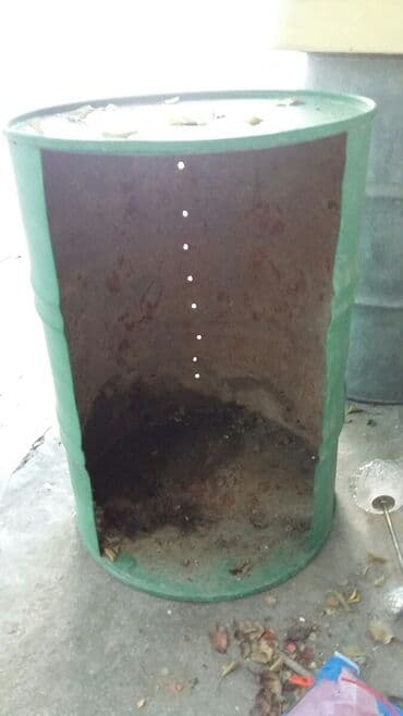 demir bocqa: Demir bockadir dibcek kimi istifade olunub. Iri hecmde torpaq — 2