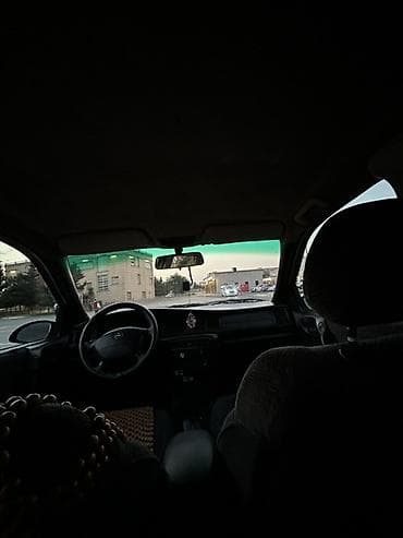 Opel Vectra: 1.8 л | 1986 г. 224000 км Седан — 9