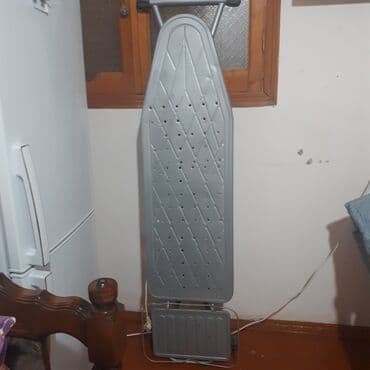 вешалка настенная для одежды: Ütü masası - Metal səthli, buxarın rahat keçməsi üçün çoxsaylı deşikli — 4