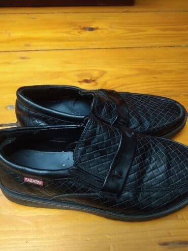 parça mokasinlər: Batinka qara 34raz.Makasinlər qara 32 31,27raz — 4