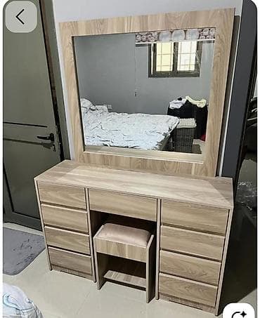 Makyaj masası və güzgü dəsti - Material: ağac teksturalı
