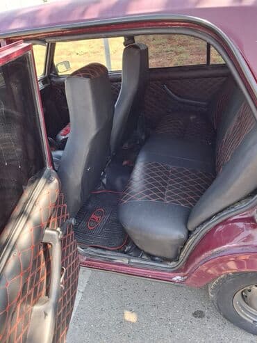 disklər r14: Model: Lada 2107 (sedan) Rəng: tünd bordo Kuzov: 4 qapılı, klassik — 6