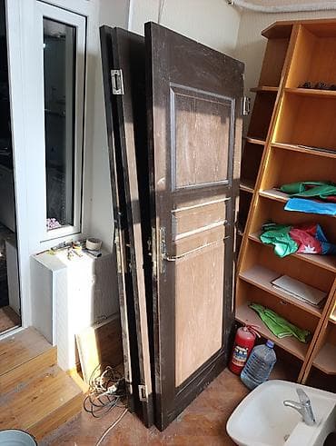 Qapı dəsti – daxili keçid üçün - Material: MDF/taxta əsaslı, tünd