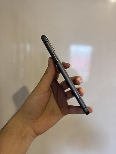 apple usb: IPhone 11, 128 GB, Qara, Face ID — 2