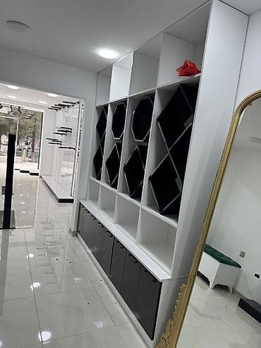 Biznes üçün avadanlıq: Mağaza üçün vitrin və avadanlıqlar komplekti - Divar tipli modul — 2