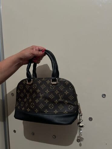 qedimi mirvari: Çanta dəsti, Louis Vuitton, İşlənmiş — 1