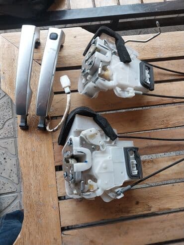 Qapı tutacaqları: Subaro Forester qapi zamoku ruclasi — 2