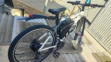 Elektrik velosipedlər: Elektrik velosipedi – şəhər və yüngül off-road üçün tam qurulu — 4