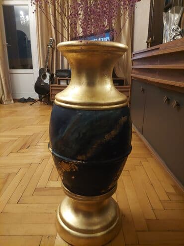 xedice gulu: Bir vaza, Keramika — 4