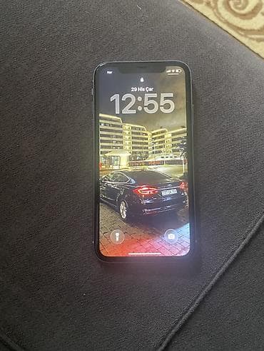 iphone iphone xr: IPhone 11 — 2