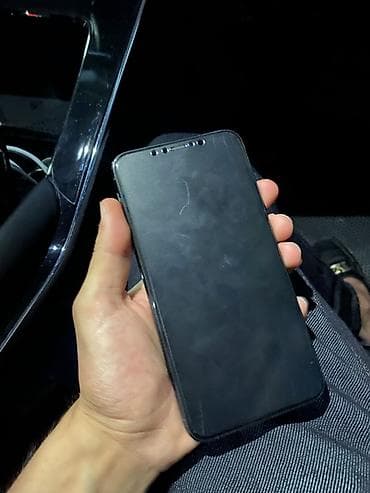 macbook retina: IPhone 11 Pro, Space Gray, Face ID — 2