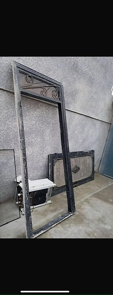 rengli baliqlar: Demir qapi 240/98sm 180azn Bine 4033 leli Metalkonstruksiya qapı — 1