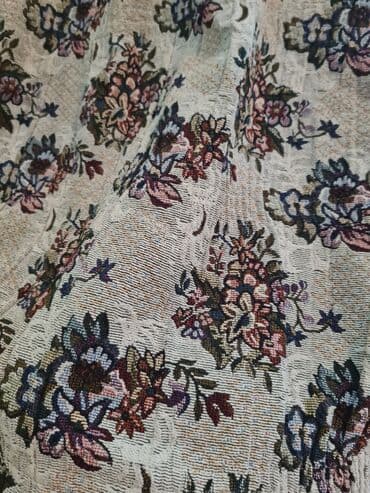 ikinci əl xoncalar: Gencede Yaxsi veziyyetde bir divan iki eded kreslo ortusu, bura yazin — 2