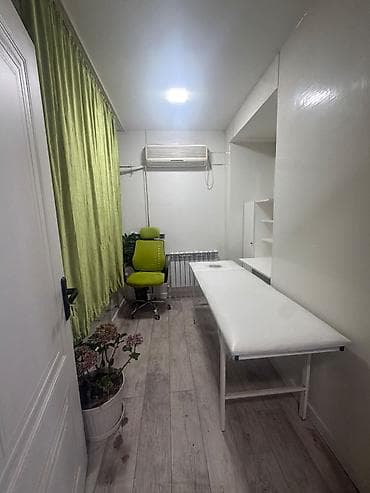 Nizami metrosunun cixisinda salon daxilinde otaq arendaya