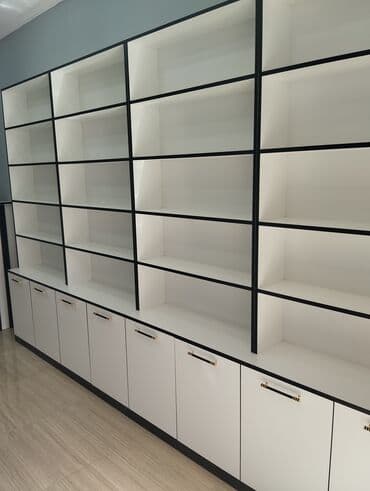 hazır vitrin: Mağaza üçün mebel dəsti – vitrin rəflər, alt dolablar və qəbul masası — 5