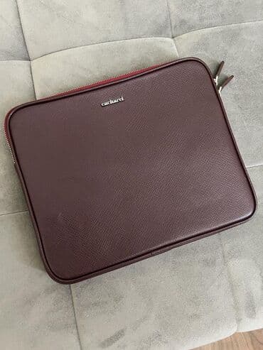 Original “Cacharel” xususi ishleme deri deyerinden ashagi satilir. 2-3