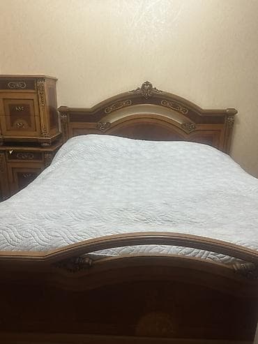 vitrin polka: Masa və oturacaqlar — 7