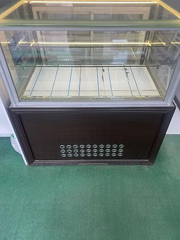 Metal axtaran aparatlar: Soyducu Vitrin tecili satlir Qiymet 950 azn.Ünvan Əhmədli (4848) — 1