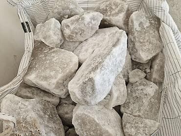 Məhsul: Təbii duz daşları (iri fraksiya) Qiymət 1 kq 0.45 qəpik