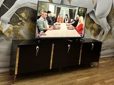 Yeni, Düz TV altlığı, Polkalı