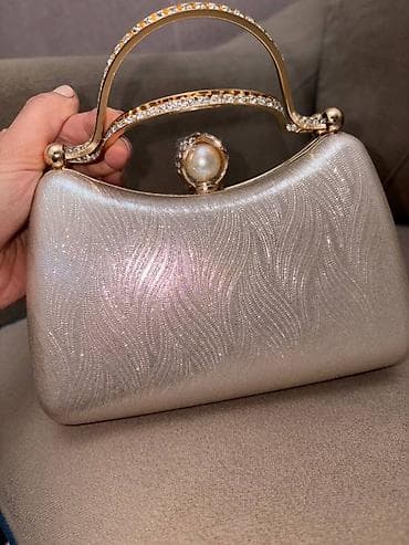 Çantalar: Zərif axşam çantası - Rəng: şampan/bej metalik parıltılı - Material — 2