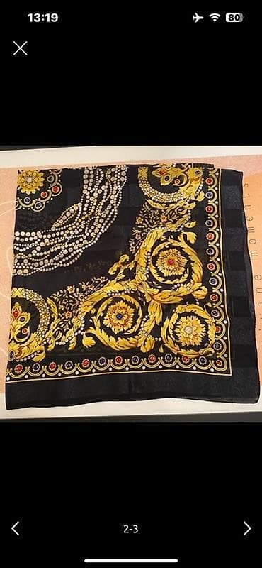 Zərgərlik əşyaları: Qızılı və qara rənglərdə serf — 1