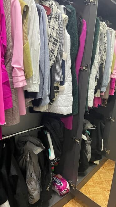 Divan və masa dəstləri: Yeni, Açılan, 4 qapılı Düz dolab, Qarderob, paltar dolabı — 4