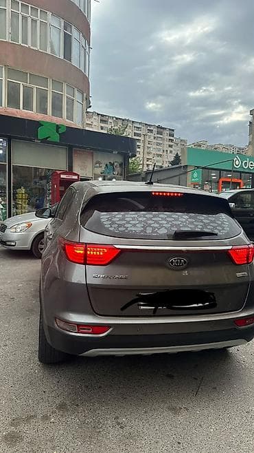 padpres satisi: Kia Sportage: 1.7 l | 2017 il Krossover — 8