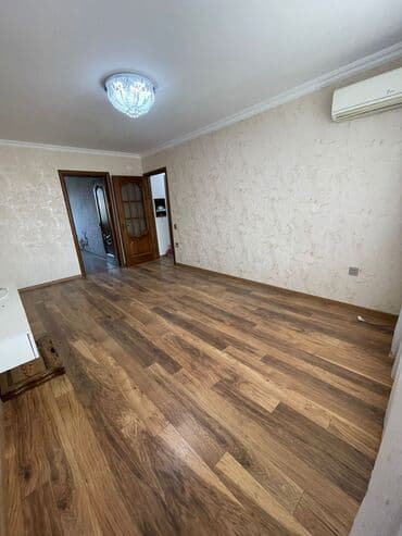 купить квартиру в баку азербайджан: Bakı, Neft Daşları qəs., 3 otaqlı, Köhnə tikili, m. Qara Qarayev, 65 kv. m — 19