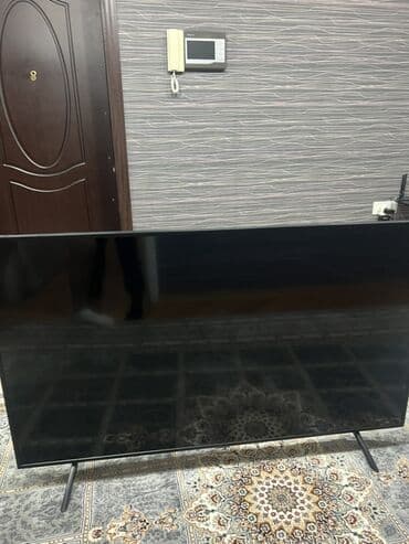 82 ekran smart tv: Televizor Samsung LED ekran 55" — 2