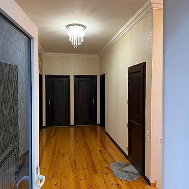 bayilda ev satilir: 7 otaqlı, 270 kv. m, Yeni təmirli — 8