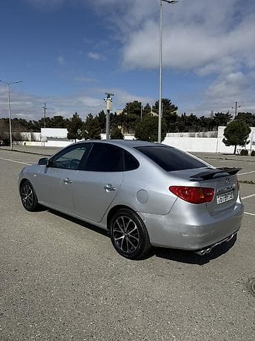 audi a5: Hyundai Elantra sedan – gümüş rəngdə, kompakta yaxın ölçülü şəhər və — 7