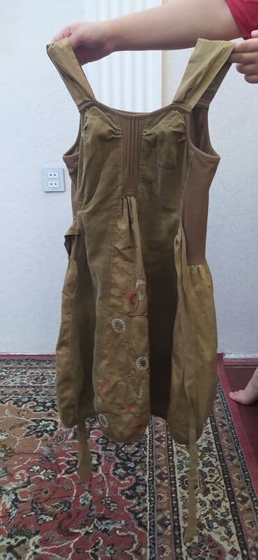 детские платья с длинным рукавом: 10/12yas arası paltarlar hərəsi 2defe geyinilib restorana.teze — 1