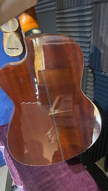 Gitaralar: Elektro Klassik Gitar – kəsik korpus (cutaway) - Korpus: klassik — 3
