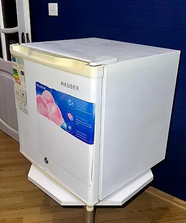 sharp soyuducu: Hauser mini soyuducu - Kompakt stolüstü dizayn – ofis, yataq otağı — 1