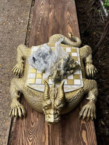 Nərdlər: Şahmatlar Hazir əldə var.çeşid çoxdu. Çatdırılma 1_2 saata edilir. Qoz — 2