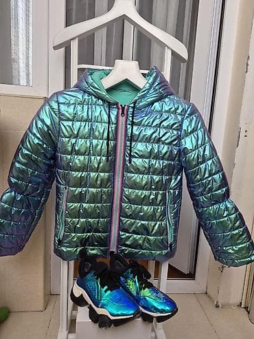 11 13 yas arasi qiz usagi üçün. ayaqqabı 37 razmer. geyilib. ama