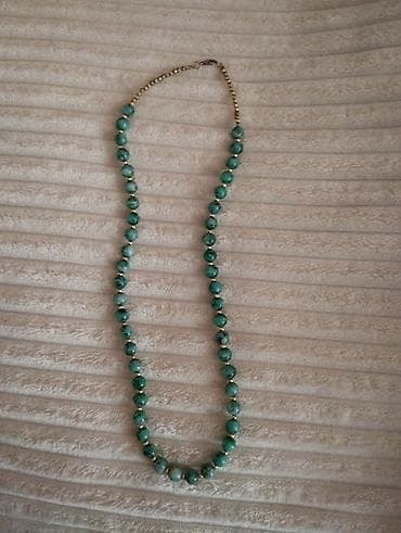Yaşıl-mavi tonlarda muncuqlu boyunbağı - Material: şar formalı daş — 2