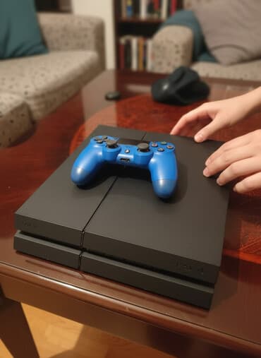 Sony PlayStation 4 (PS4) fat 3-cu reviziyya oyun konsolu lalafo.az -da Sony PlayStation 4 (PS4) fat 3-cu reviziyya oyun konsolu