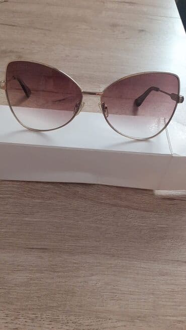 günəş eynəyi: Gün eynəyi, Gucci — 1