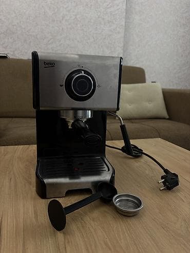 par utusu: Qəhvə maşını Beko, Borulu, Kapuçinator ilə, İşlənmiş — 1