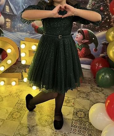 giyim: Платье для девочки 6–8 лет в идеальном состоянии. Цена 20 манат. 6–8 — 1