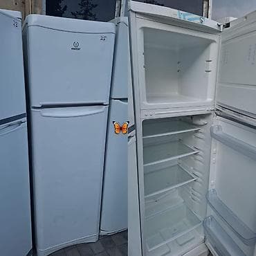 2 qapılı Indesit Soyuducu Satılır, rəng - Ağ