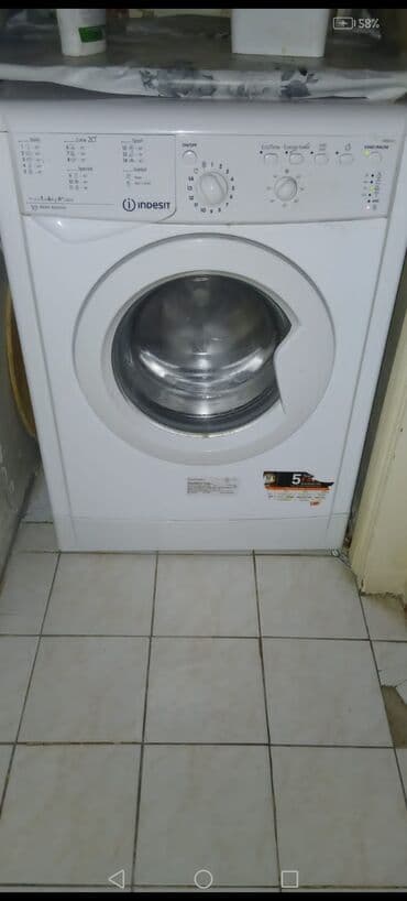 işdenmiş paltar yuyan: Стиральная машина Indesit, 5 кг, Автоматические, Без сушки, Нет кредита — 1